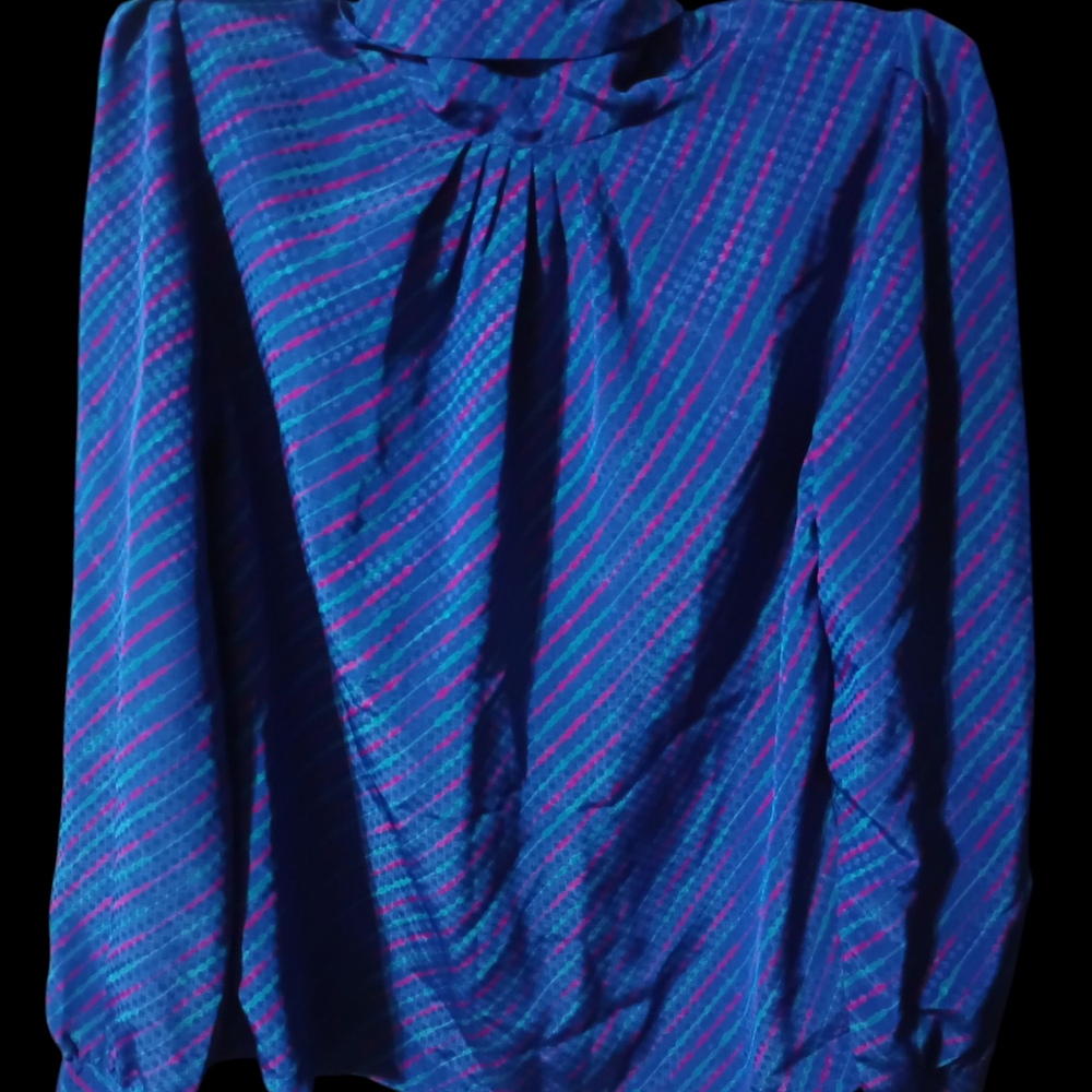 Vino De Casa Ruffled Blue Long Sleeve Bib Collar Blouse Good Condition.